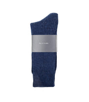 Thick navy blue ribbed socks made from sustainable wool, suitable for cold weather or hiking